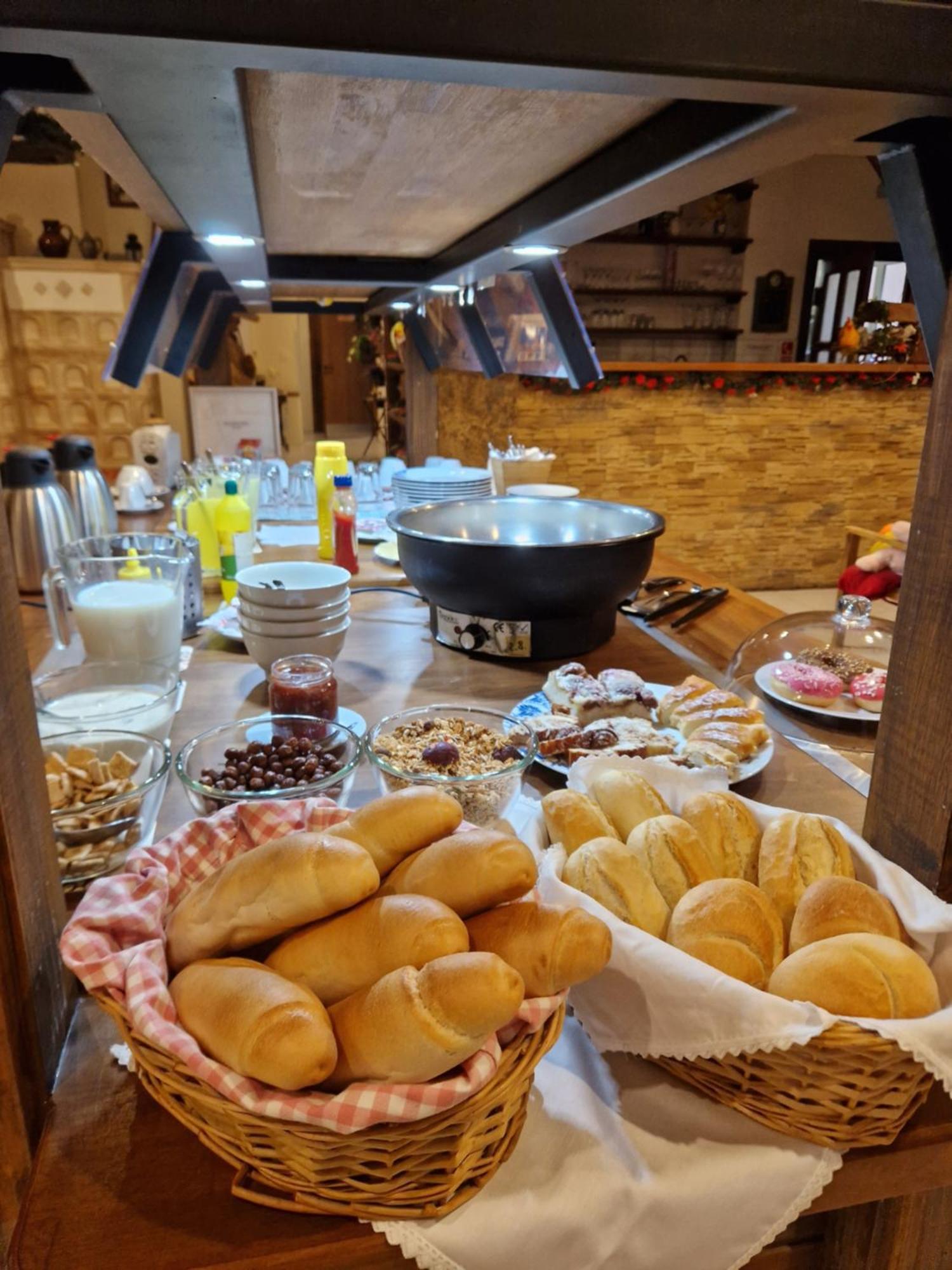 Pri Piecke Penzion A Restauracia Staré Hory Exteriör bild
